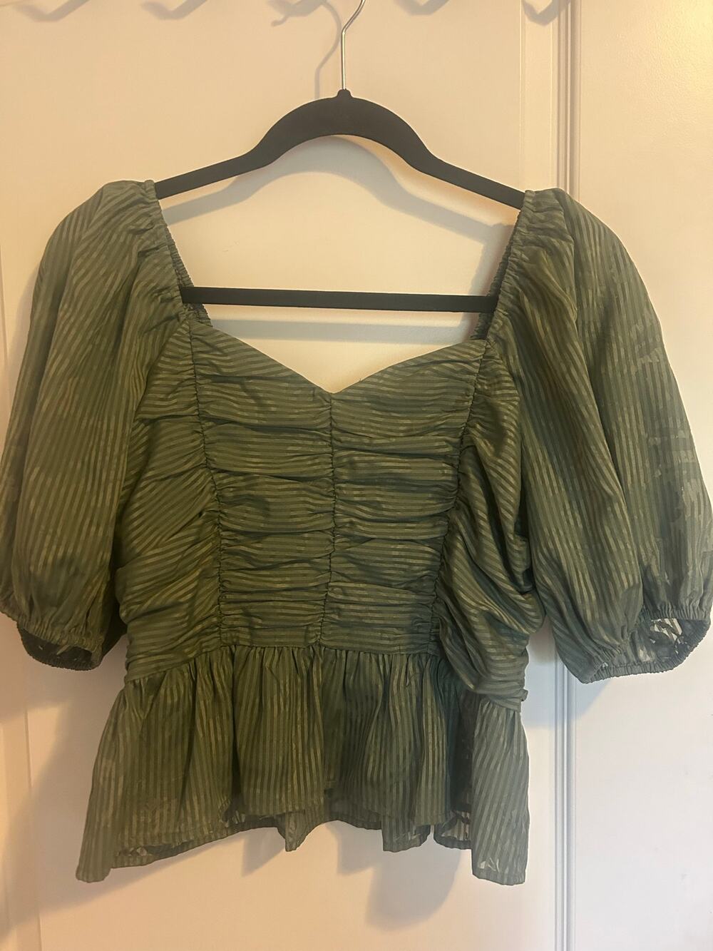 Express Green Peplum Top Ruched Puff Sleeve Womens Blouse